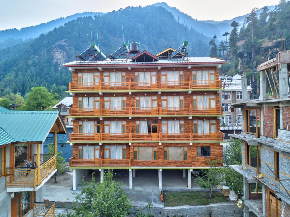 Swastik Grand Manali Hotel Buitenkant foto