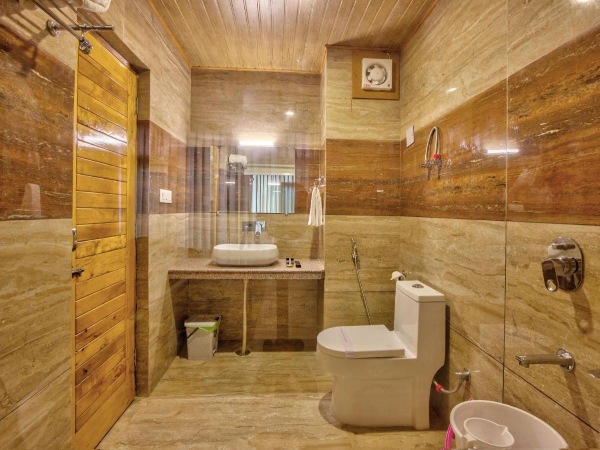 Swastik Grand Manali Hotel Buitenkant foto