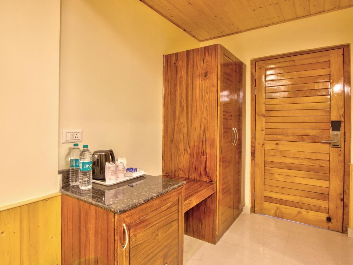 Swastik Grand Manali Hotel Buitenkant foto
