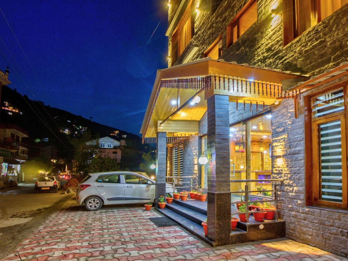 Swastik Grand Manali Hotel Buitenkant foto