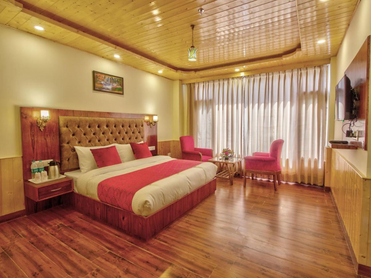 Swastik Grand Manali Hotel Buitenkant foto