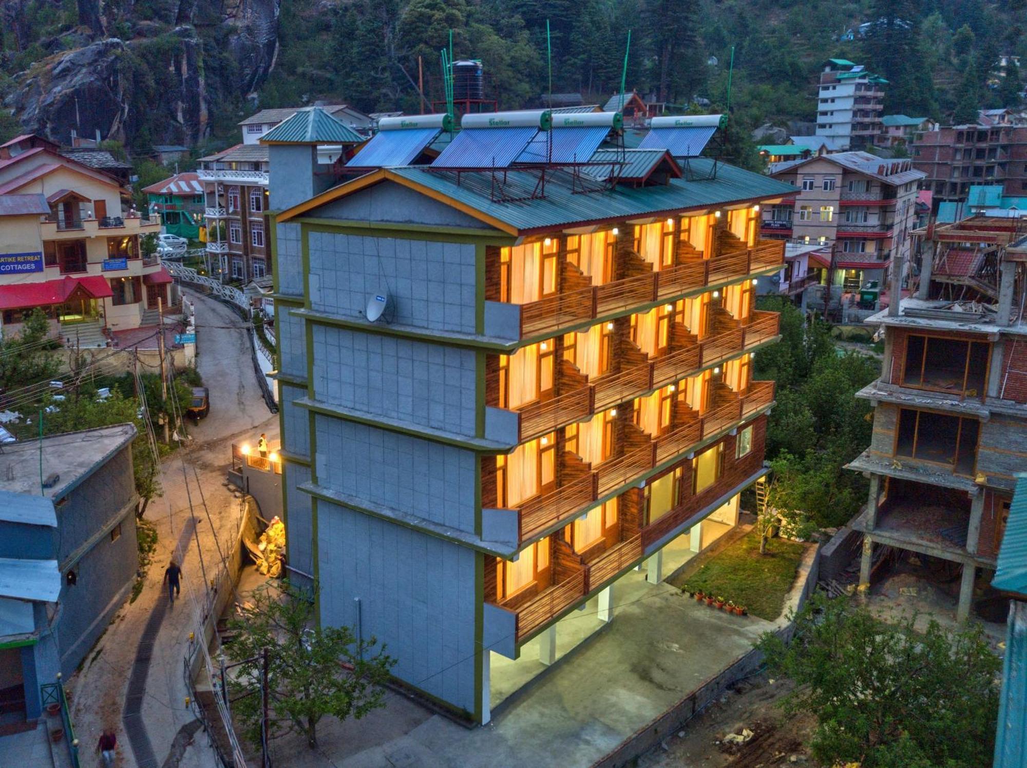 Swastik Grand Manali Hotel Buitenkant foto