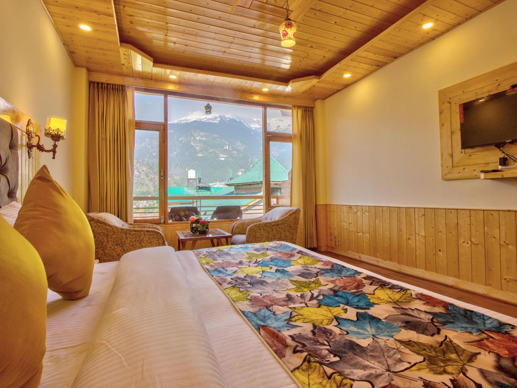 Swastik Grand Manali Hotel Buitenkant foto
