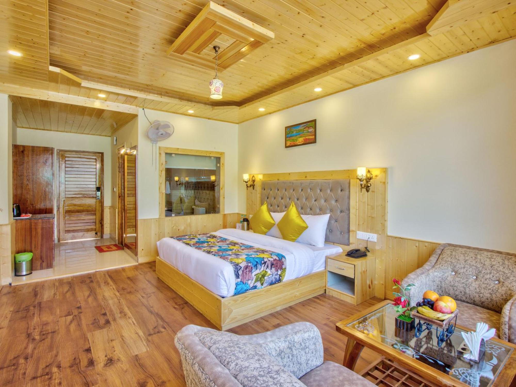Swastik Grand Manali Hotel Buitenkant foto