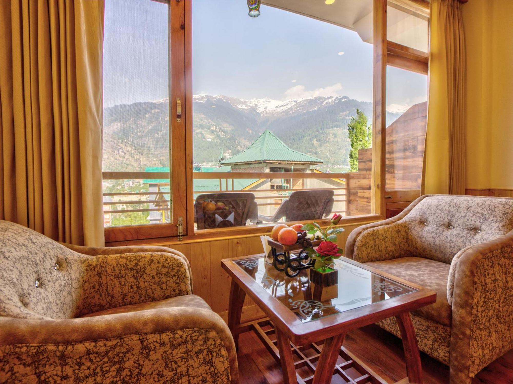 Swastik Grand Manali Hotel Buitenkant foto